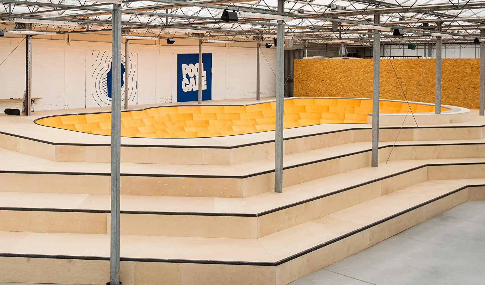 Nine Yards Poolcaf&eacute; bowl Rotterdam