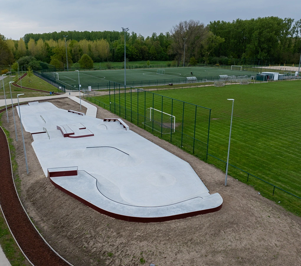 Outdoor skatepark Haacht view