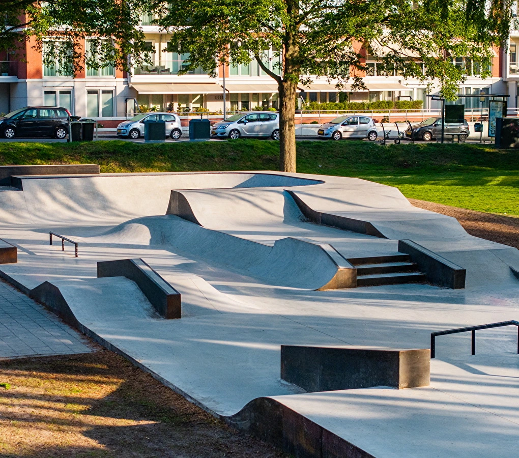 Outdoor skatepark nine yards carve Wassenaar