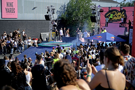 Nine Yards Pier Parade 2022.8